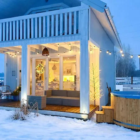 Coco Cupel - Aqua Z Jakuzzi Dom wakacyjny Cupel (Legionowo)